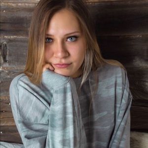 Meet your Posher, Nahoni